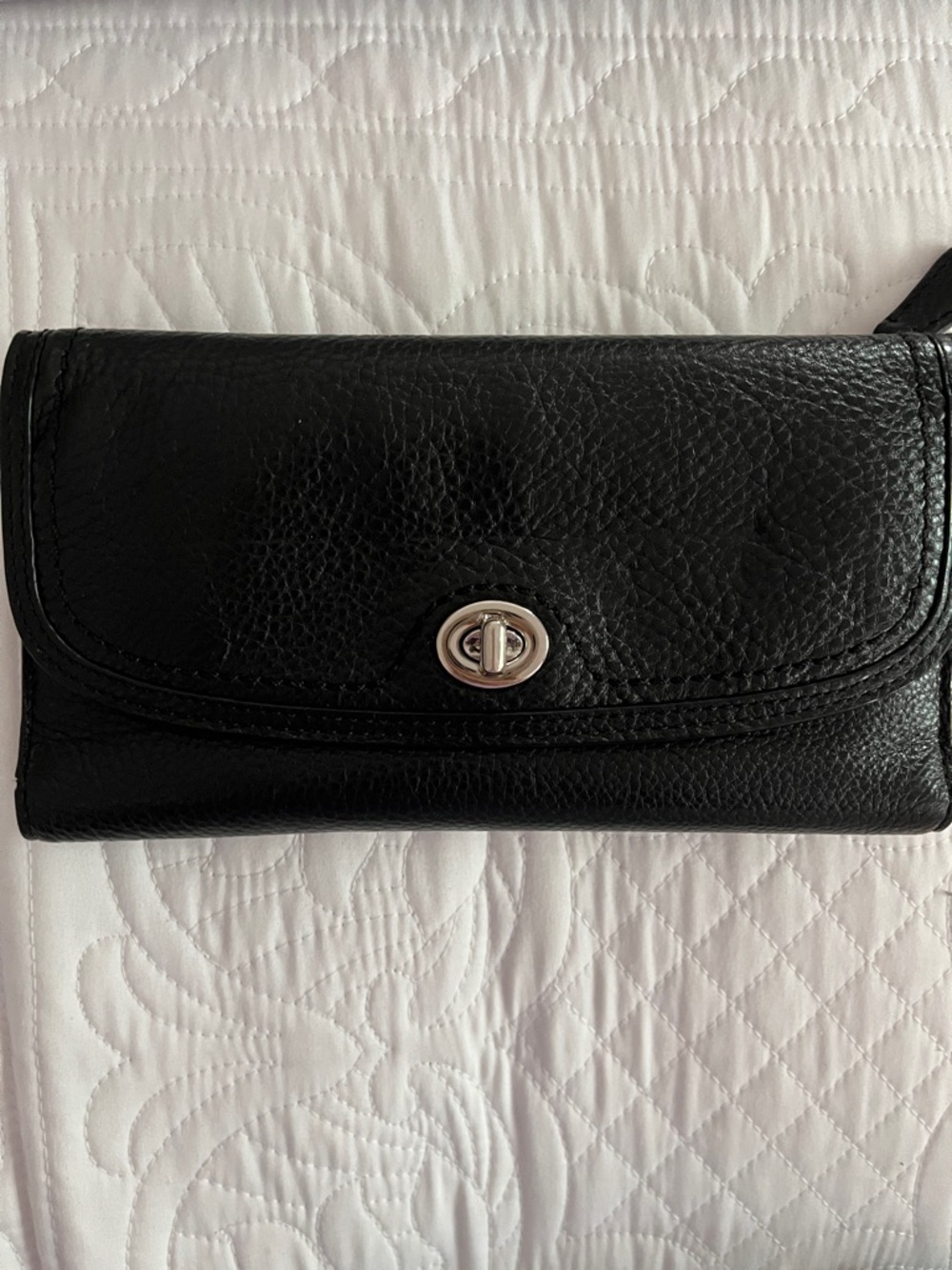 Black Leather Turn-Lock Crossbody Wallet